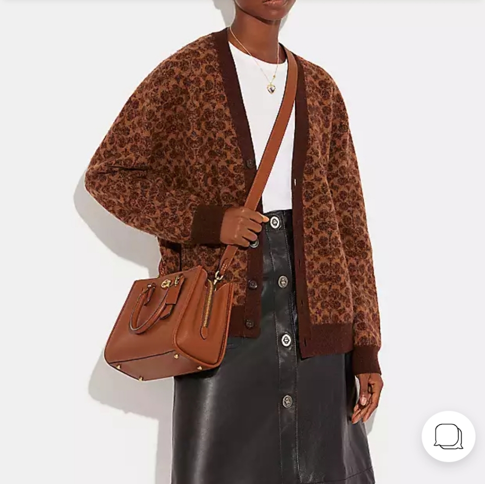 New! 🔥 Brooke Carryall 28, Size Medium [Only 1  left!] - Picture 4 of 12